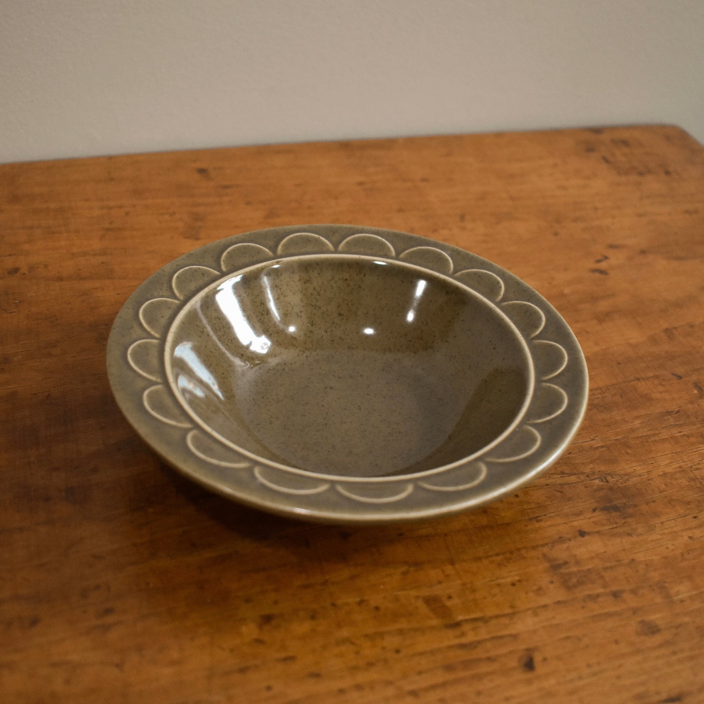 Vintage Scalloped Detail Bowl