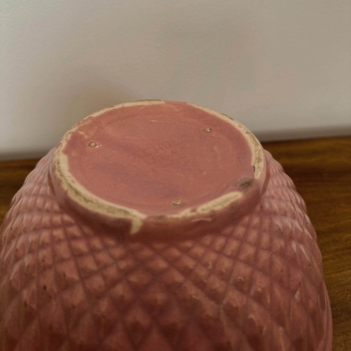 Vintage Hull Pottery "Quilted Diamond" Mixing Bowl – Mauve Pink