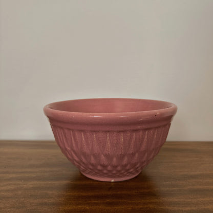 Vintage Hull Pottery "Quilted Diamond" Mixing Bowl – Mauve Pink
