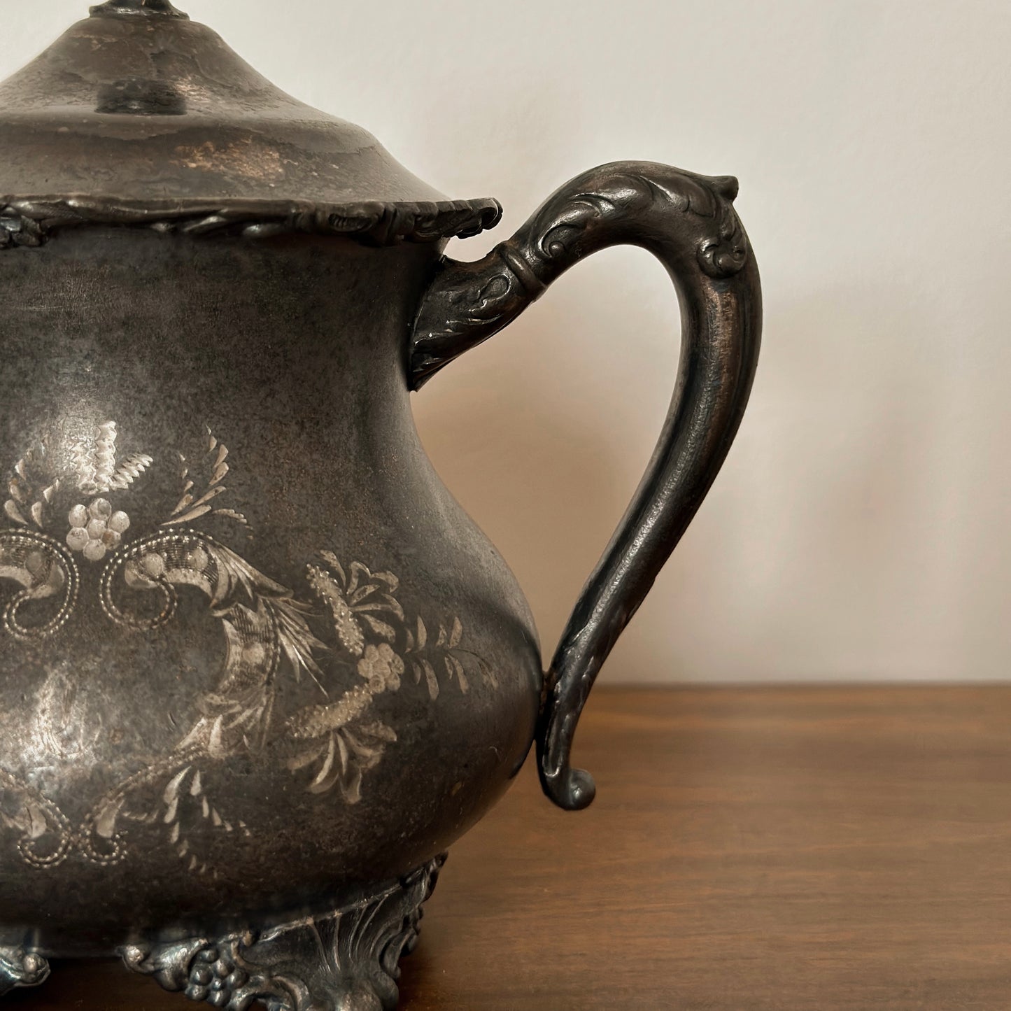 The Wallace Bro’s Floral Repoussé Set | Sugar & Creamer
