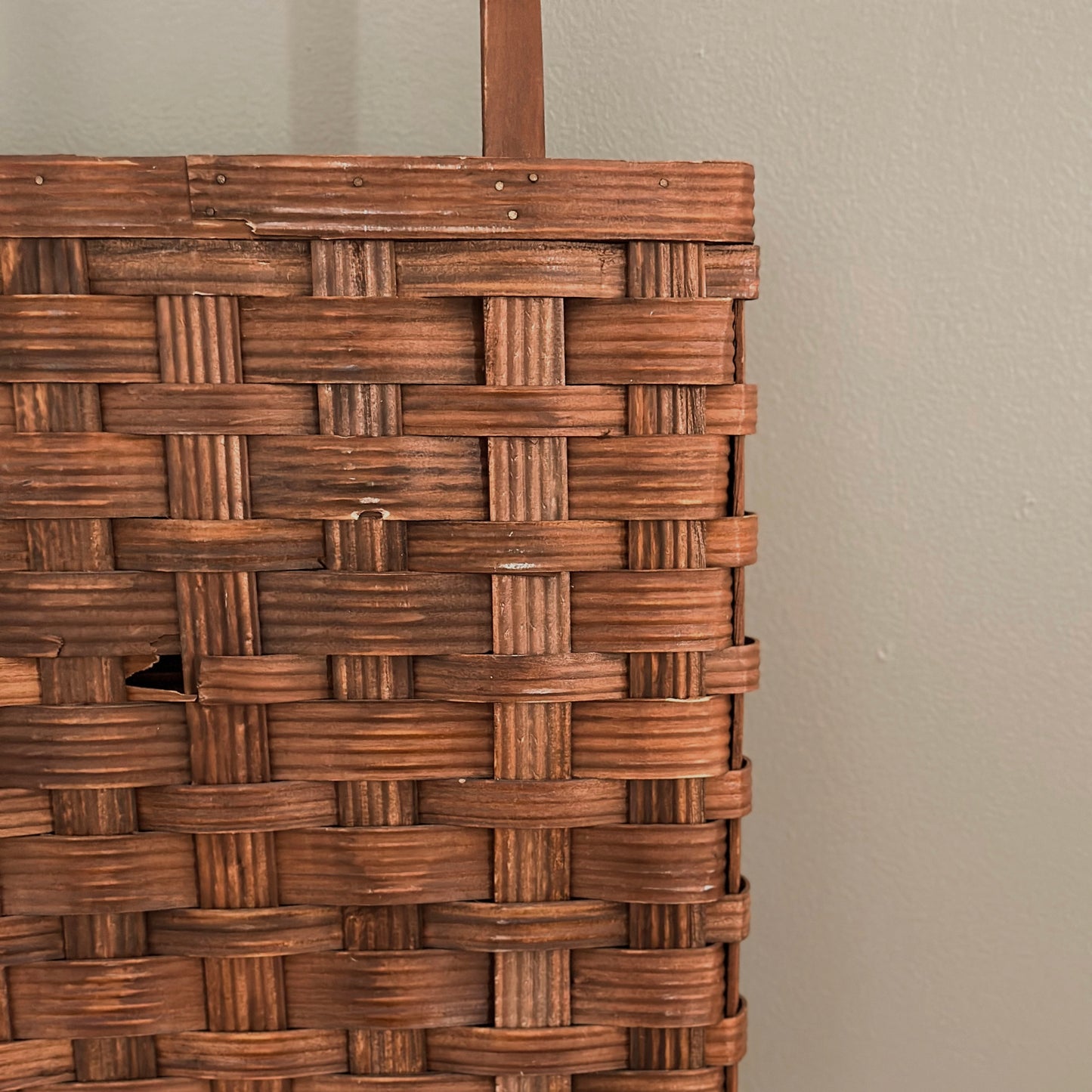Primitive Splint-Weave Wall Pocket