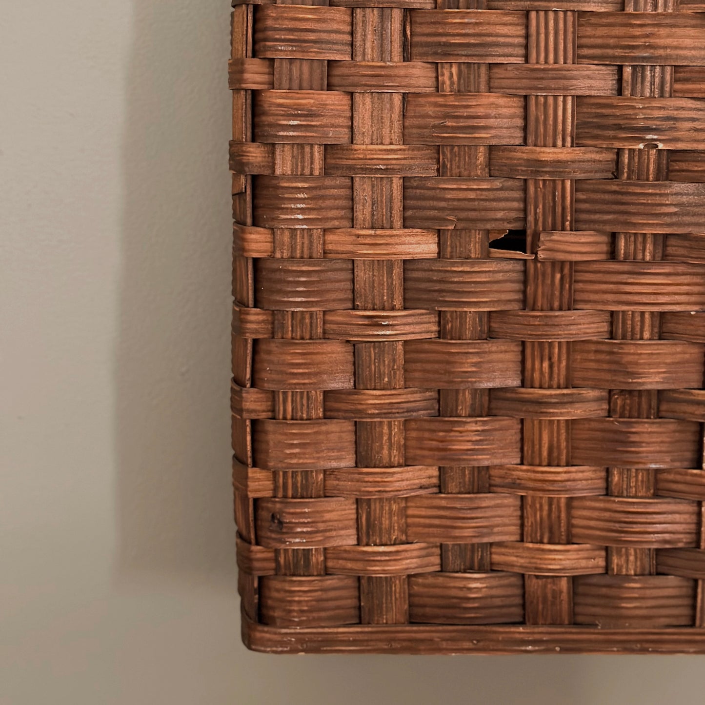 Primitive Splint-Weave Wall Pocket