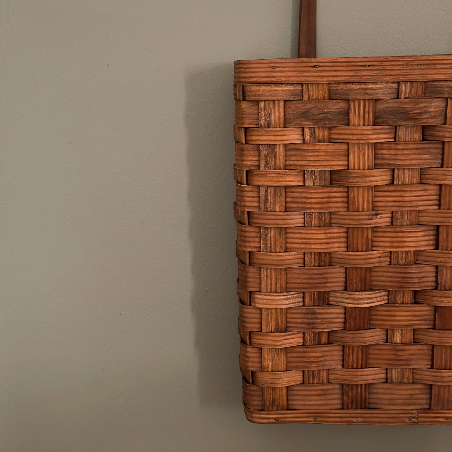 Primitive Splint-Weave Wall Pocket
