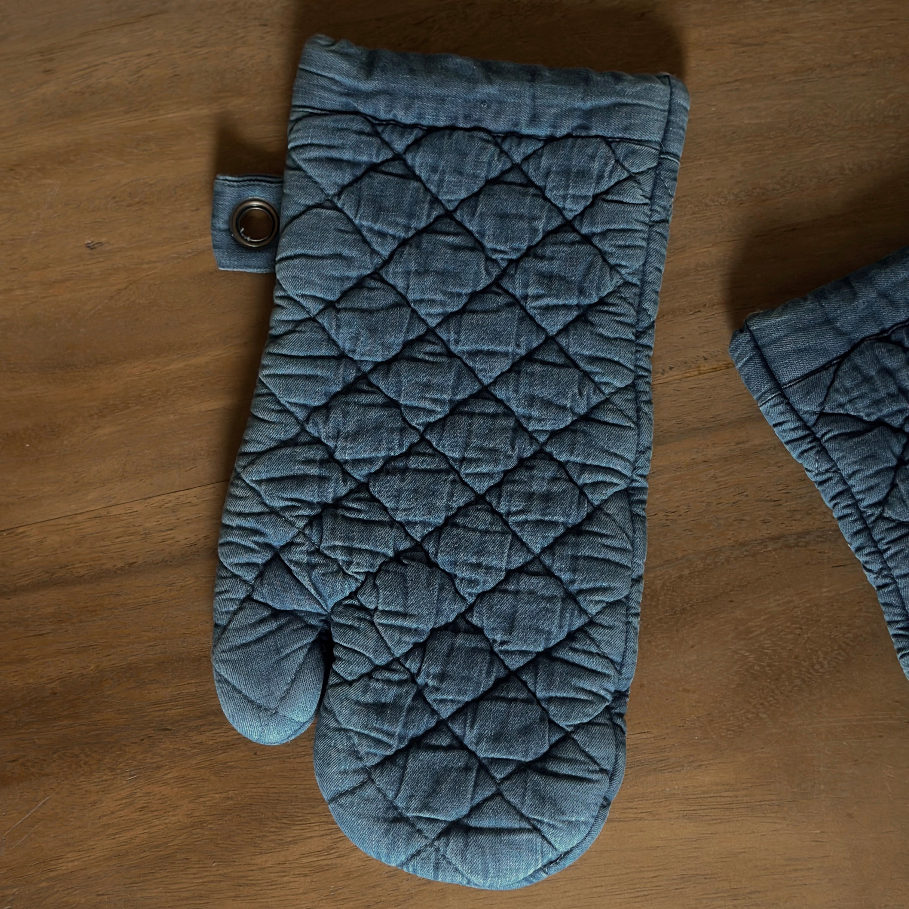 Quilted Denim Oven Mitts | Set of Two – Modern Heirloom