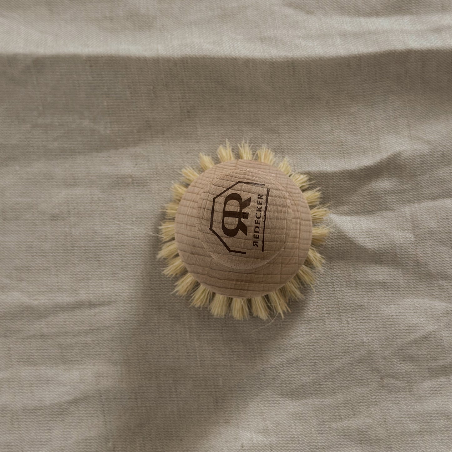Short Round Dish Brush