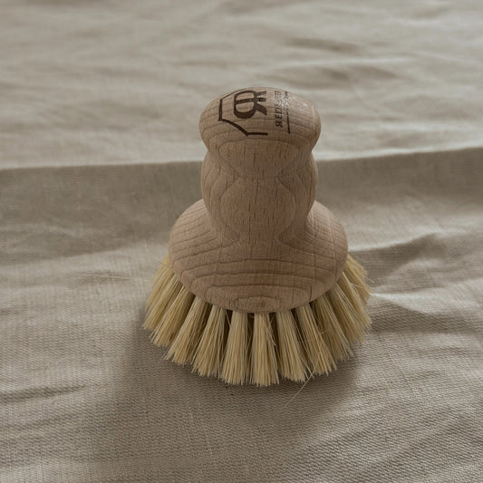 Short Round Dish Brush