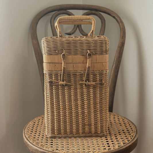 Vintage Woven Wicker Two-Bottle Wine Picnic Basket Tote