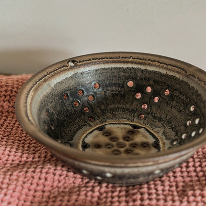 Hand-Thrown Ceramic Berry Colander & Strainer Bowl